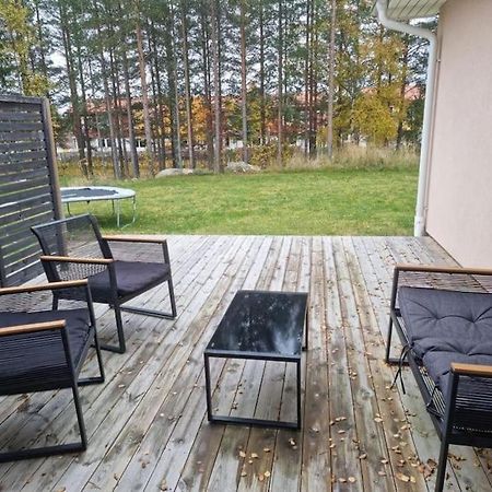 Villa Beautiful Terraced House With Private Parking à Sandviken Extérieur photo