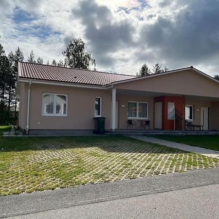 Villa Beautiful Terraced House With Private Parking à Sandviken Extérieur photo